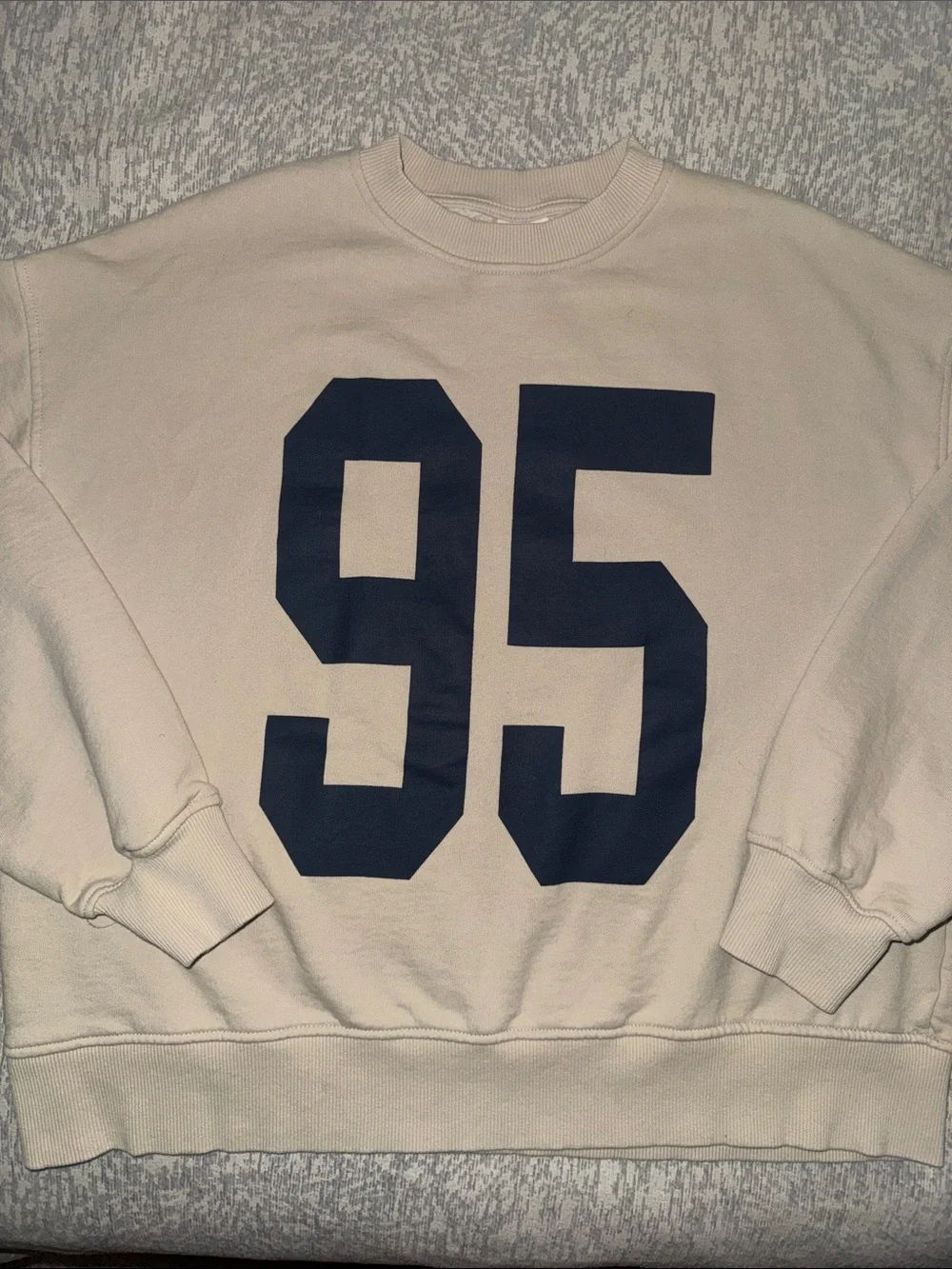 Zara Cream Sweatshirt with Navy '95' Graphic